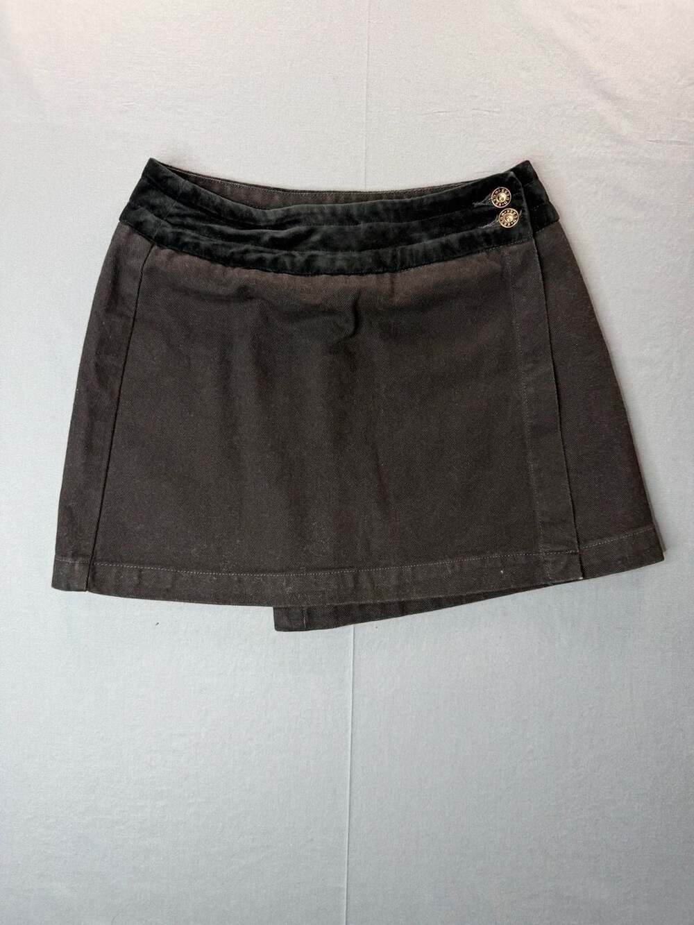 Vintage 90’s Y2K Guess Jeans USA Black Denim Velvet Trim Skort Size 27